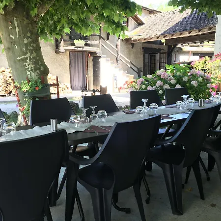Le Relais Des Vieilles Postes Hotel 3*