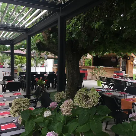 Le Relais Des Vieilles Postes Hotel 3*