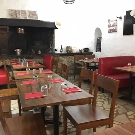 Hotel Le Relais Des Vieilles Postes 3*