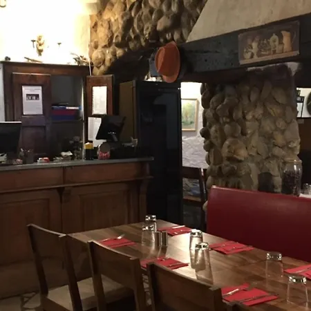 Le Relais Des Vieilles Postes Hotel