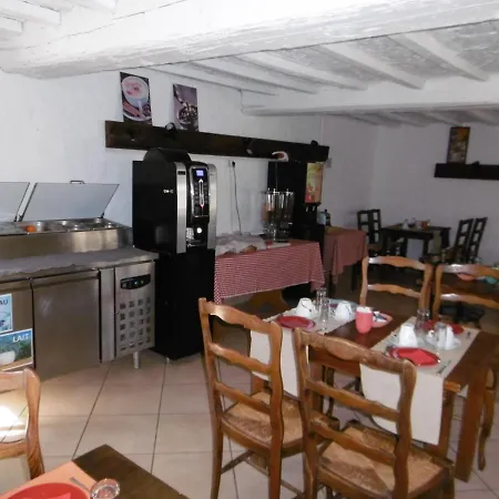 Le Relais Des Vieilles Postes Hotel Les Avenières